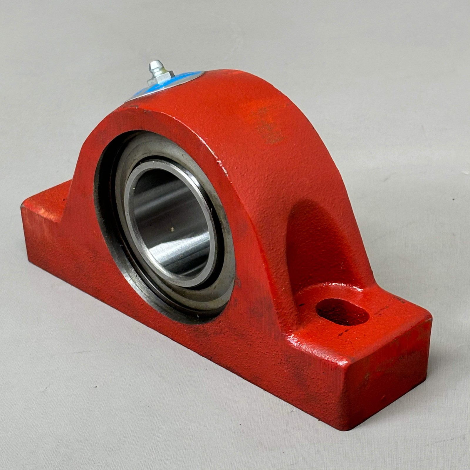 ROYERSFORD R2000 Spherical 2-Bolt Pillow Block Bearing 1-15/16″ Red 40-02-N115