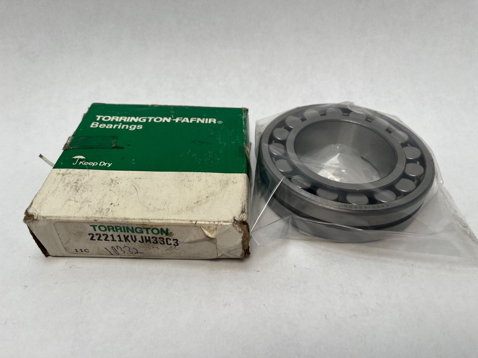Torrington 22211KVJW33C3 Bearing 55x100x25mm 22211-K-VJ-W33-C3 USA