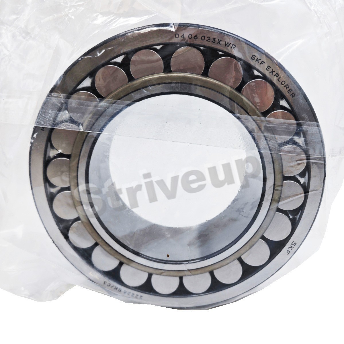 New Spherical Roller Bearing for SKF 22226 EK/C3 130x 230x 64mm