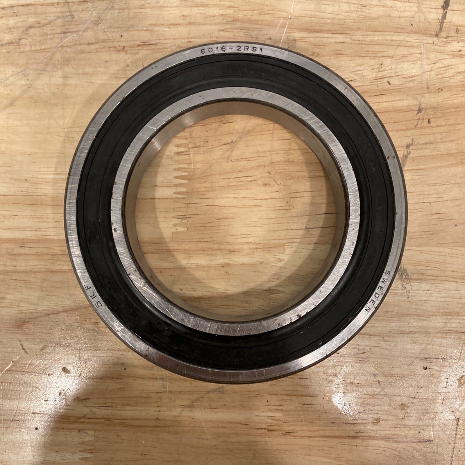6016-2RS1 SKF Single Row Ball Bearing (box Says 116-DD, Bearing Says 6016-2RS1)