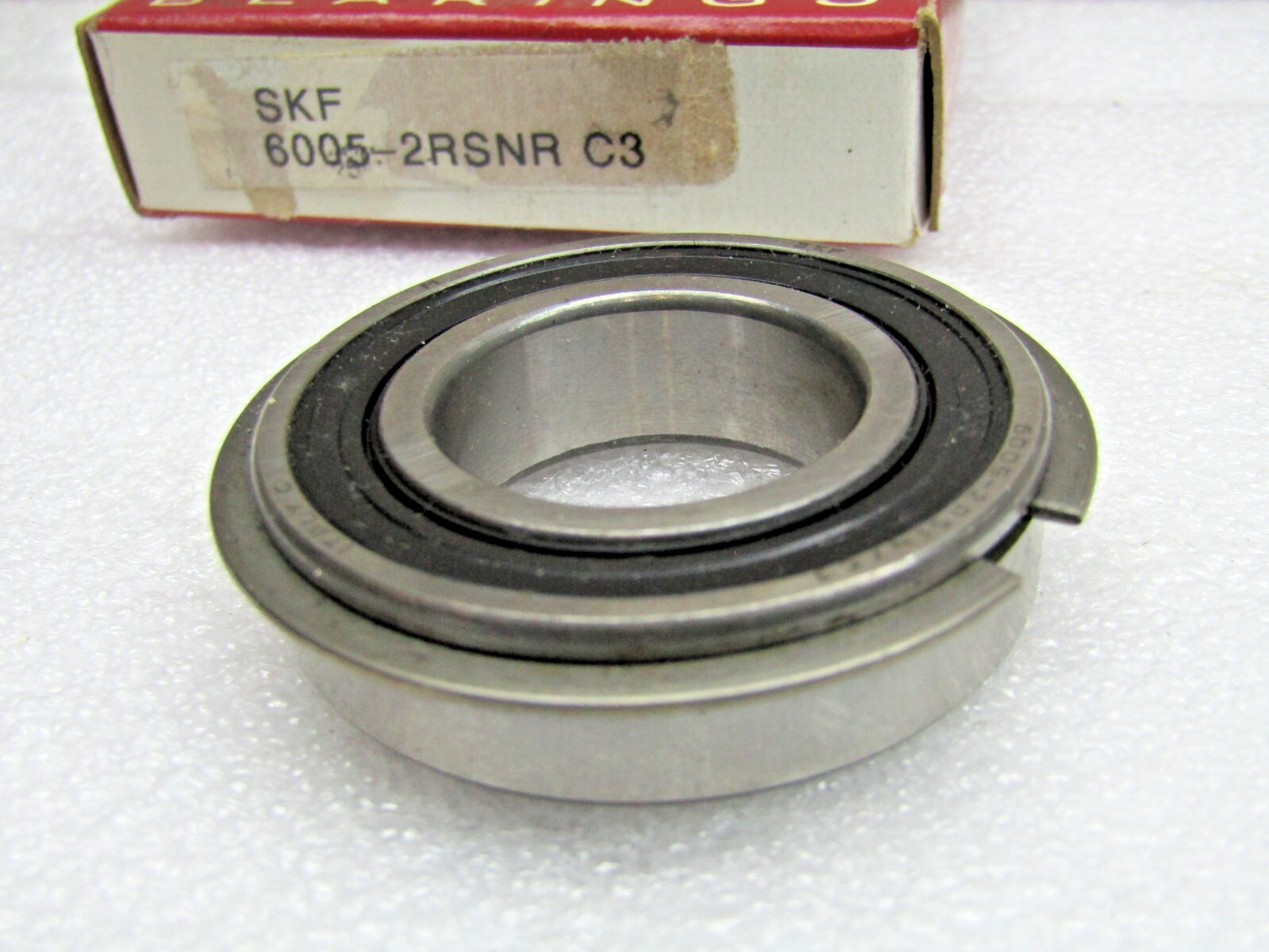 SKF 6005-2RSNR C3 25mm X 47mm X 12mm Sealed Snap Ring Bearing