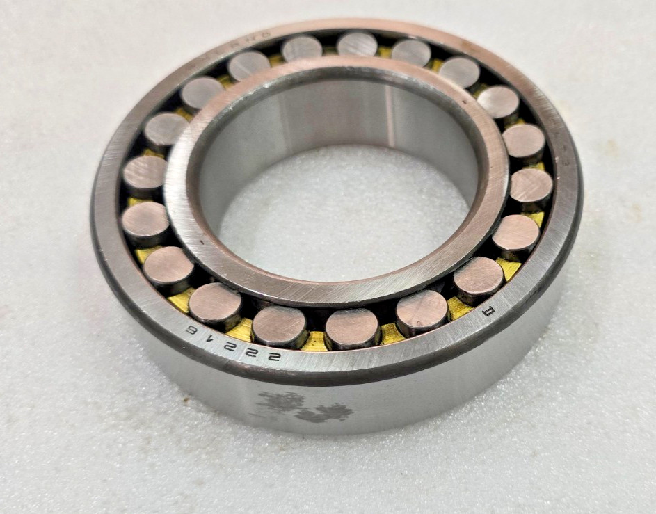 22216 M Spherical roller bearing 80x140x33mm NEW OPEN FLTN POLAND 22216M