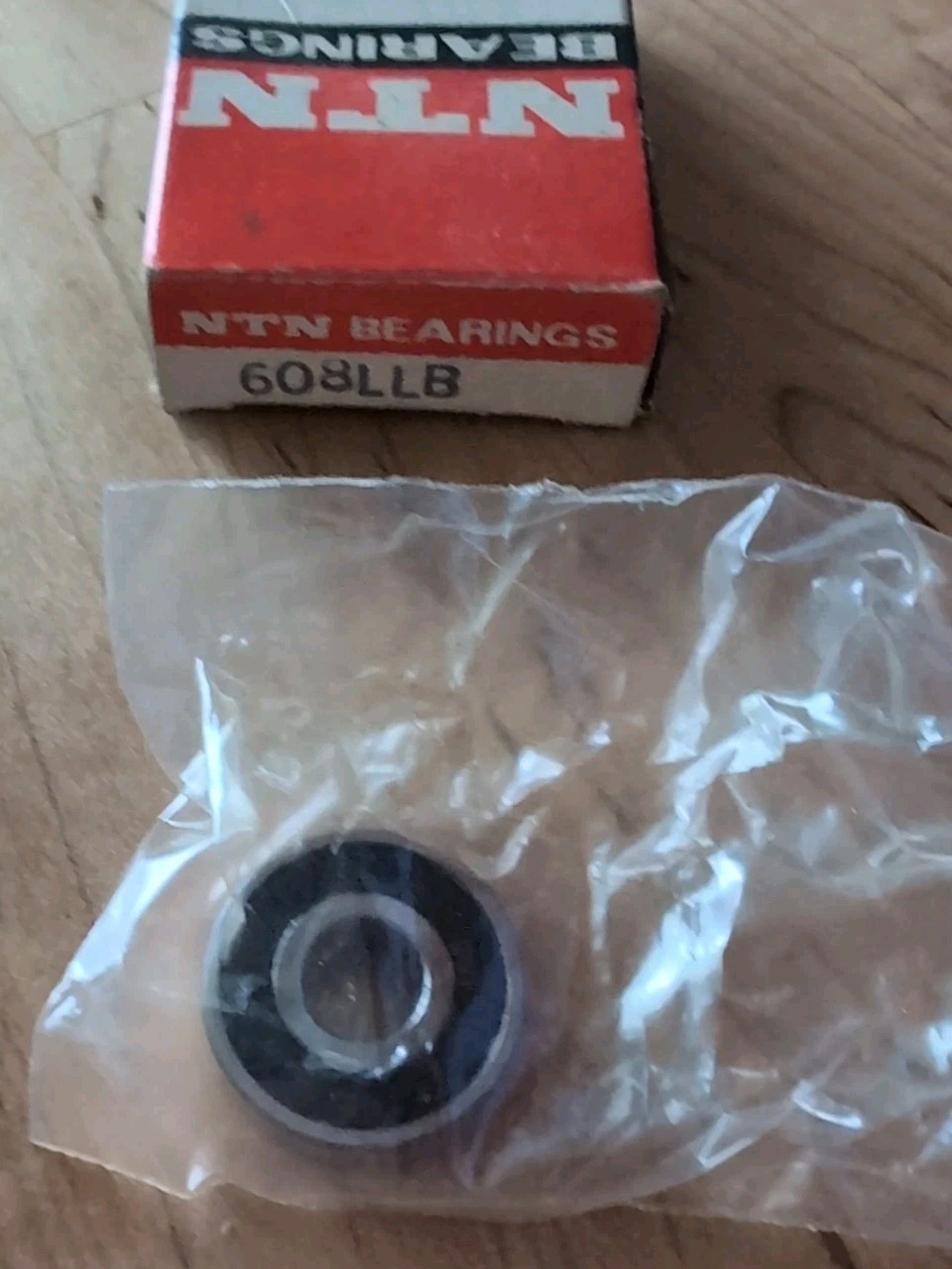 NTN 608LLB BALL BEARING (8mm x 22mm x 7mm) D114 – NEW