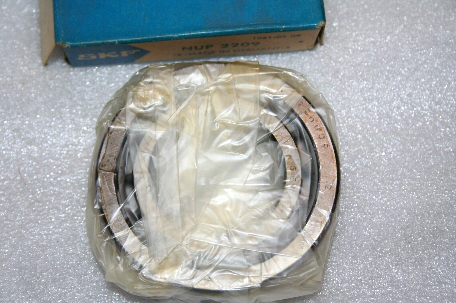 SKF NUP-2209 Cylindrical Roller Bearing 44X85X23MM * NEW *