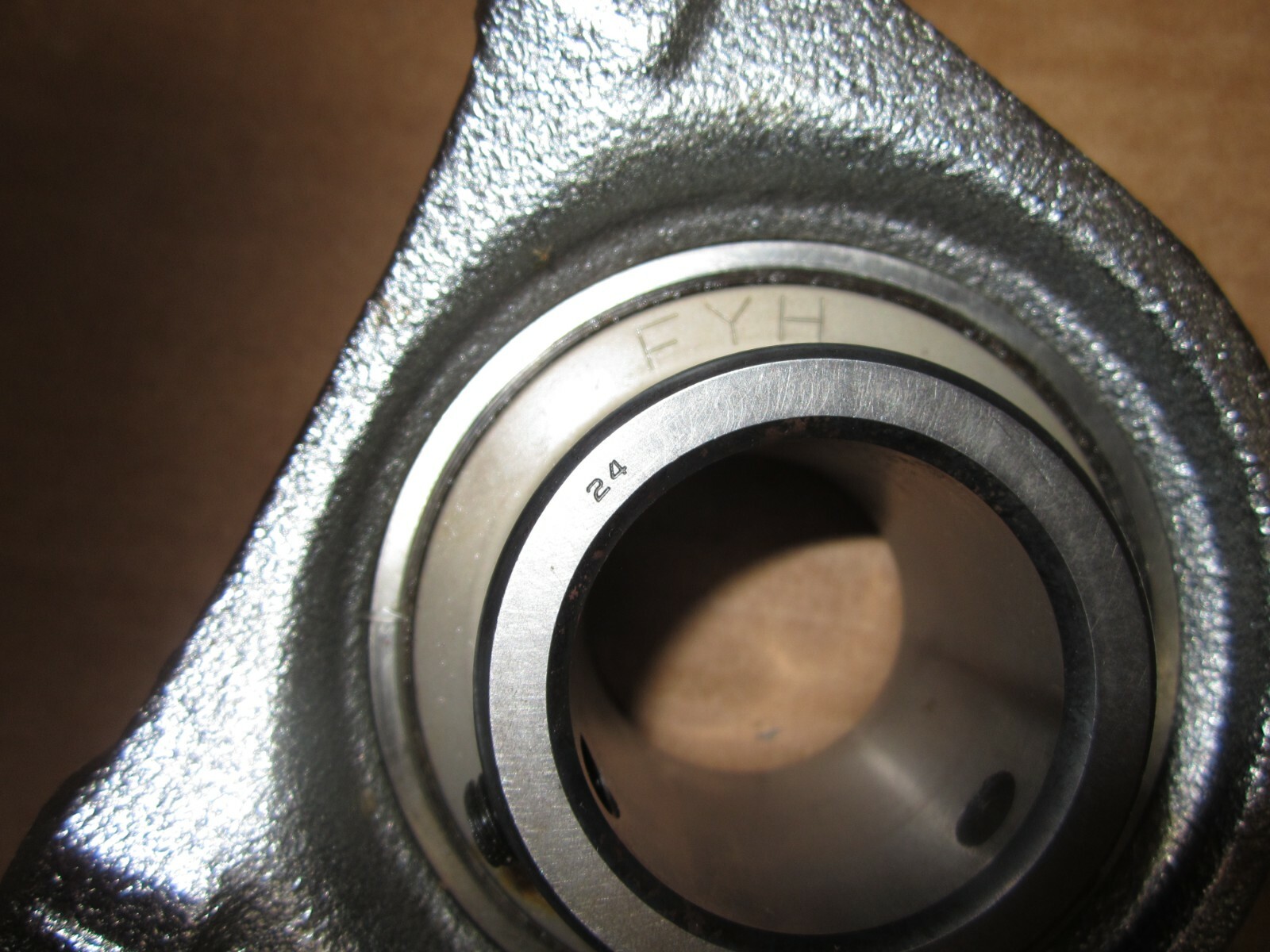 FYH UCP 208 PILLOW BLOCK BEARING