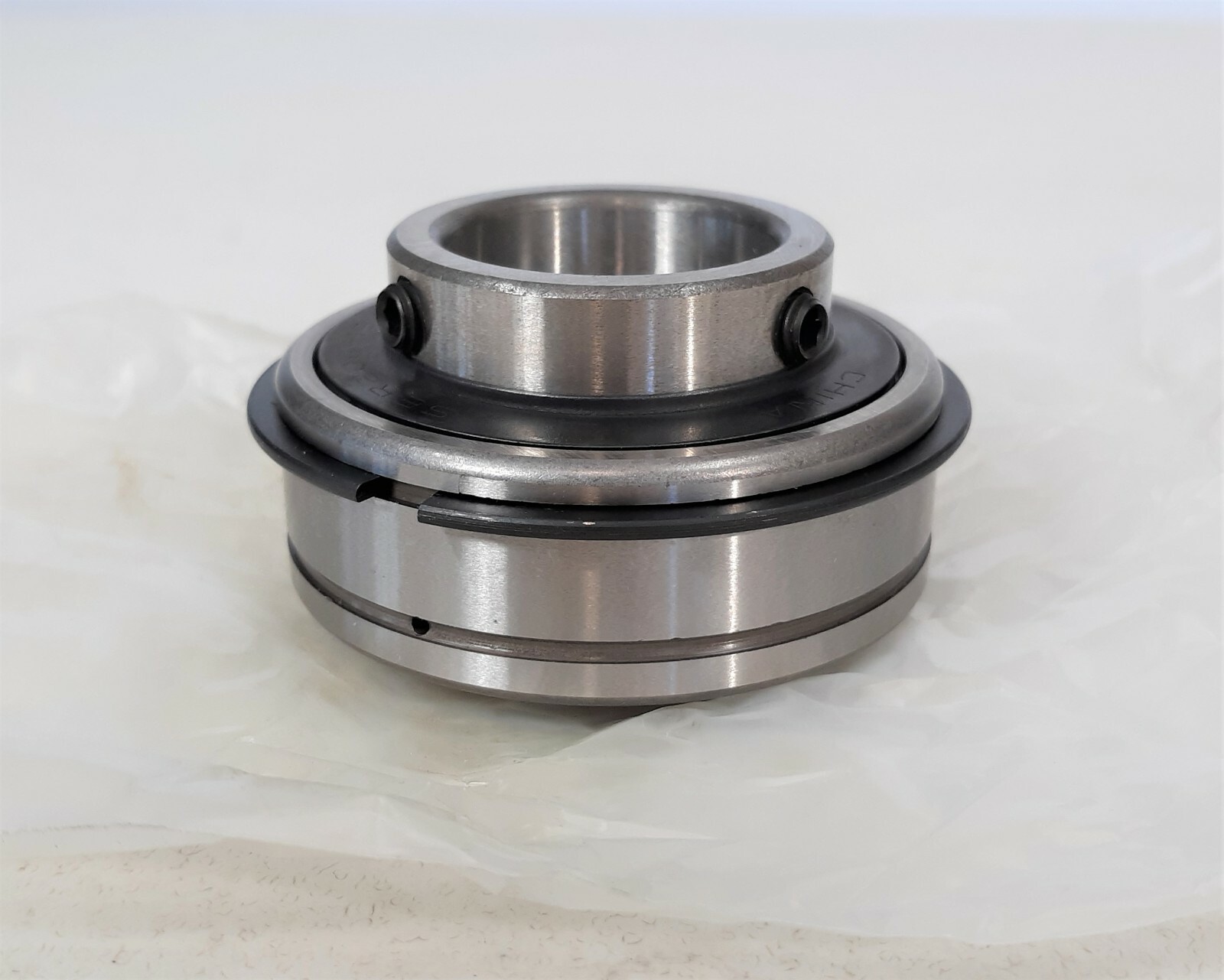 * NEW * RBI SER206-19 Bearing, 1-3/16″ Bore, 2.4409″ OD w/ Setscrews & Snap Ring