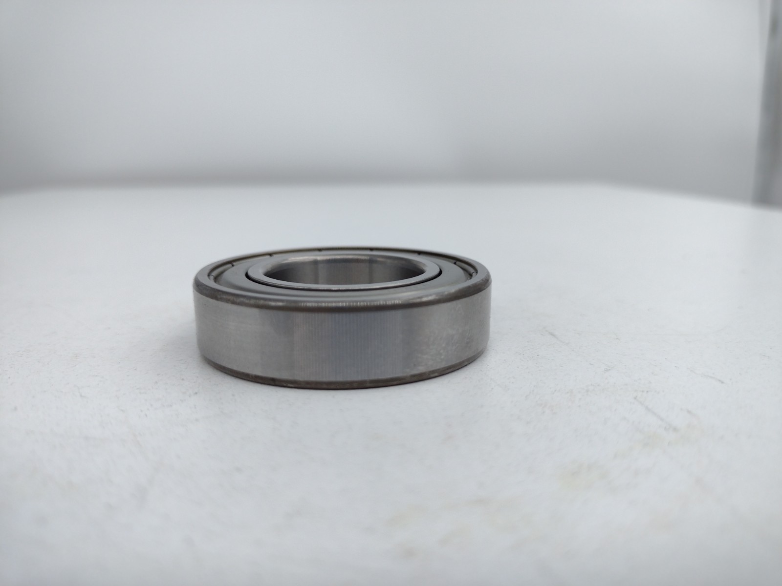 *** Nachi 6005ZZE Deep Groove Ball Bearing 25mm Bore