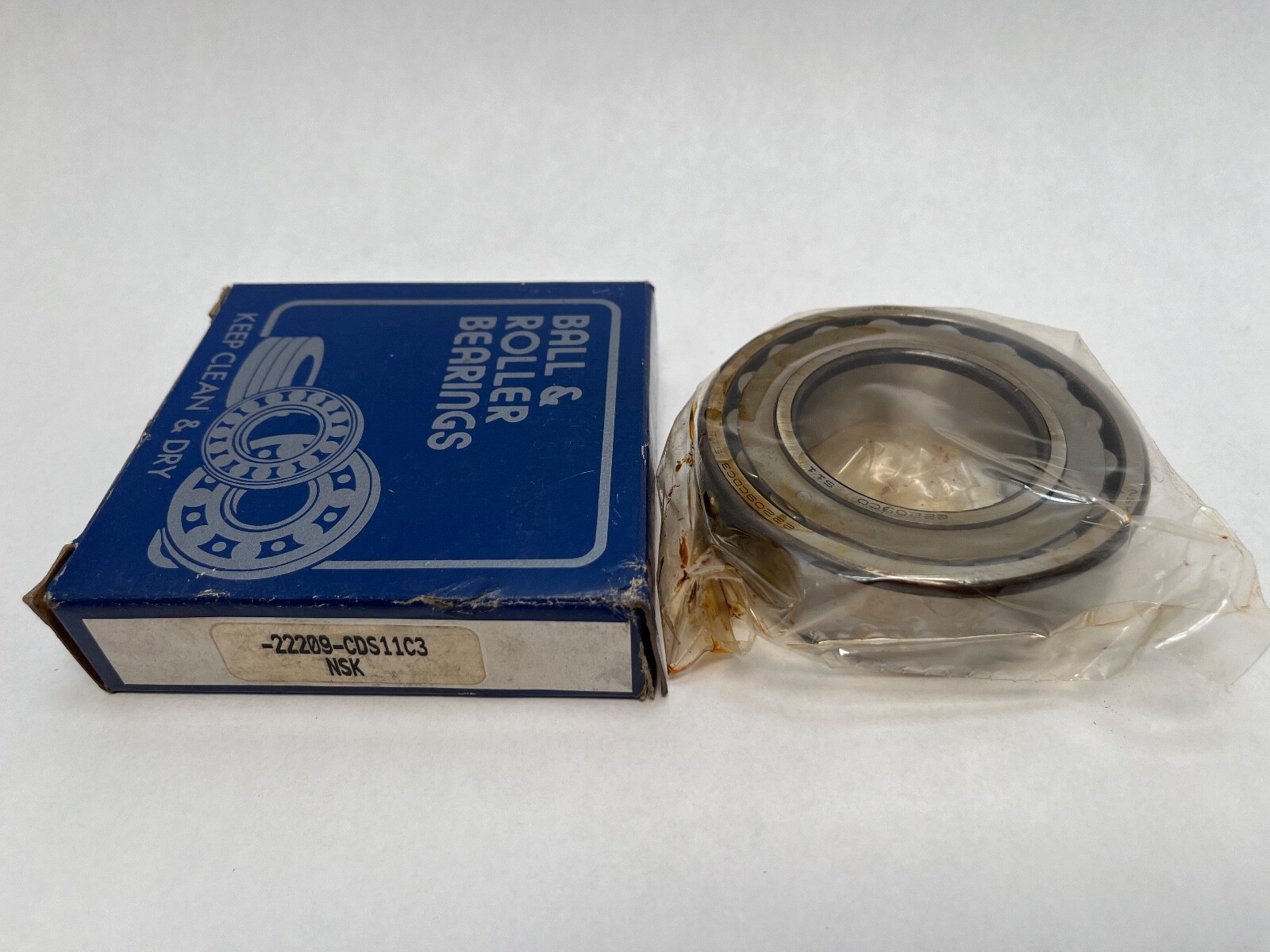 NSK 22209CDC3S11 Bearing 45x85x23 mm 22209-CD-C3-S11 22209C/CC/CJ Japan