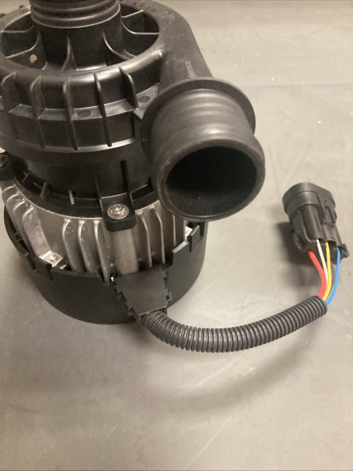 VALEO Water Pump SPUMP 260 CAN 05 11123525B | U.S.A. SELLER | USED…???