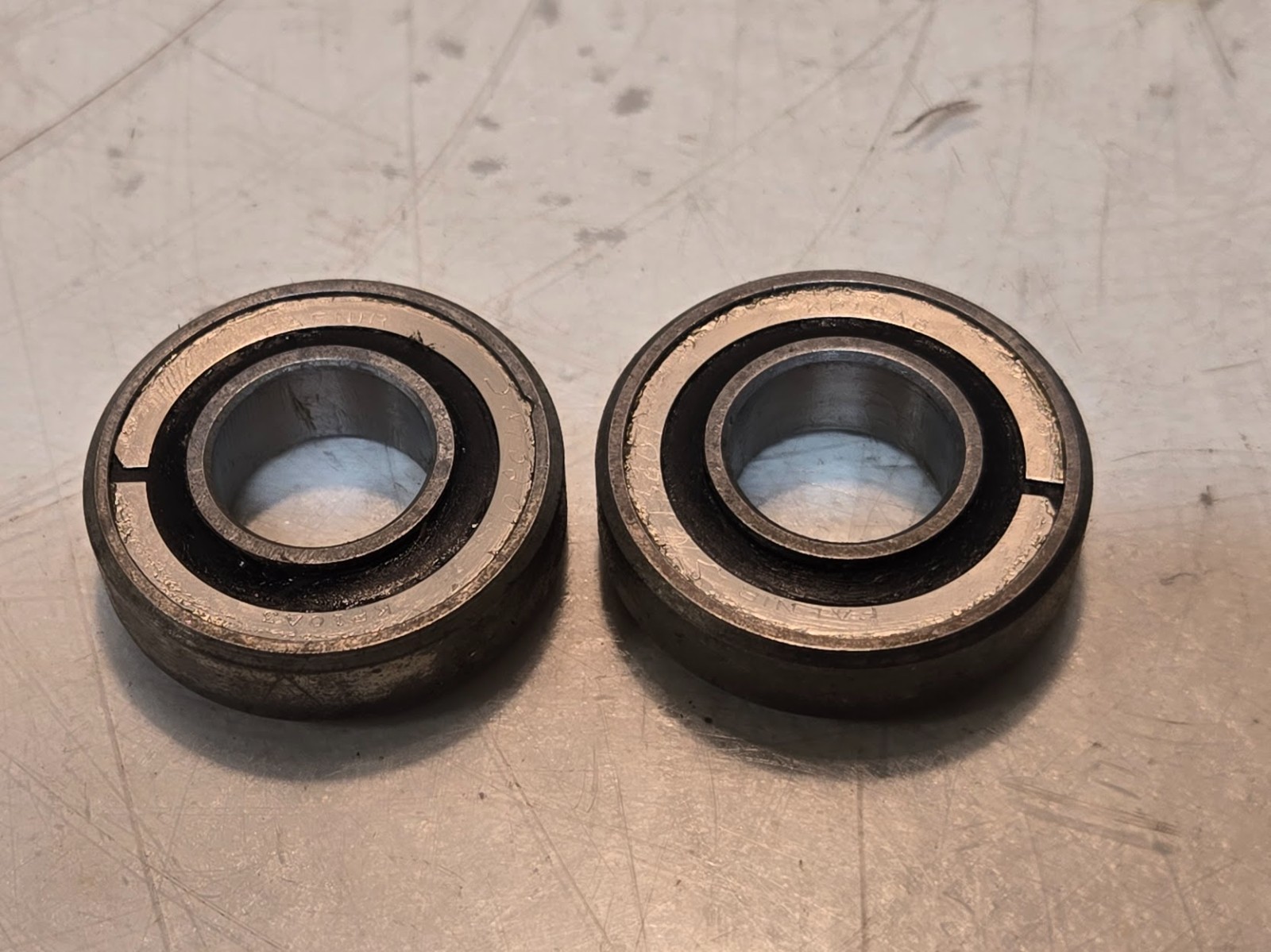2 Quantity of Fafnir Ball Bearings KP10A3 | 1-3/8″ OD x 5/8″ Bore (2 Quantity)