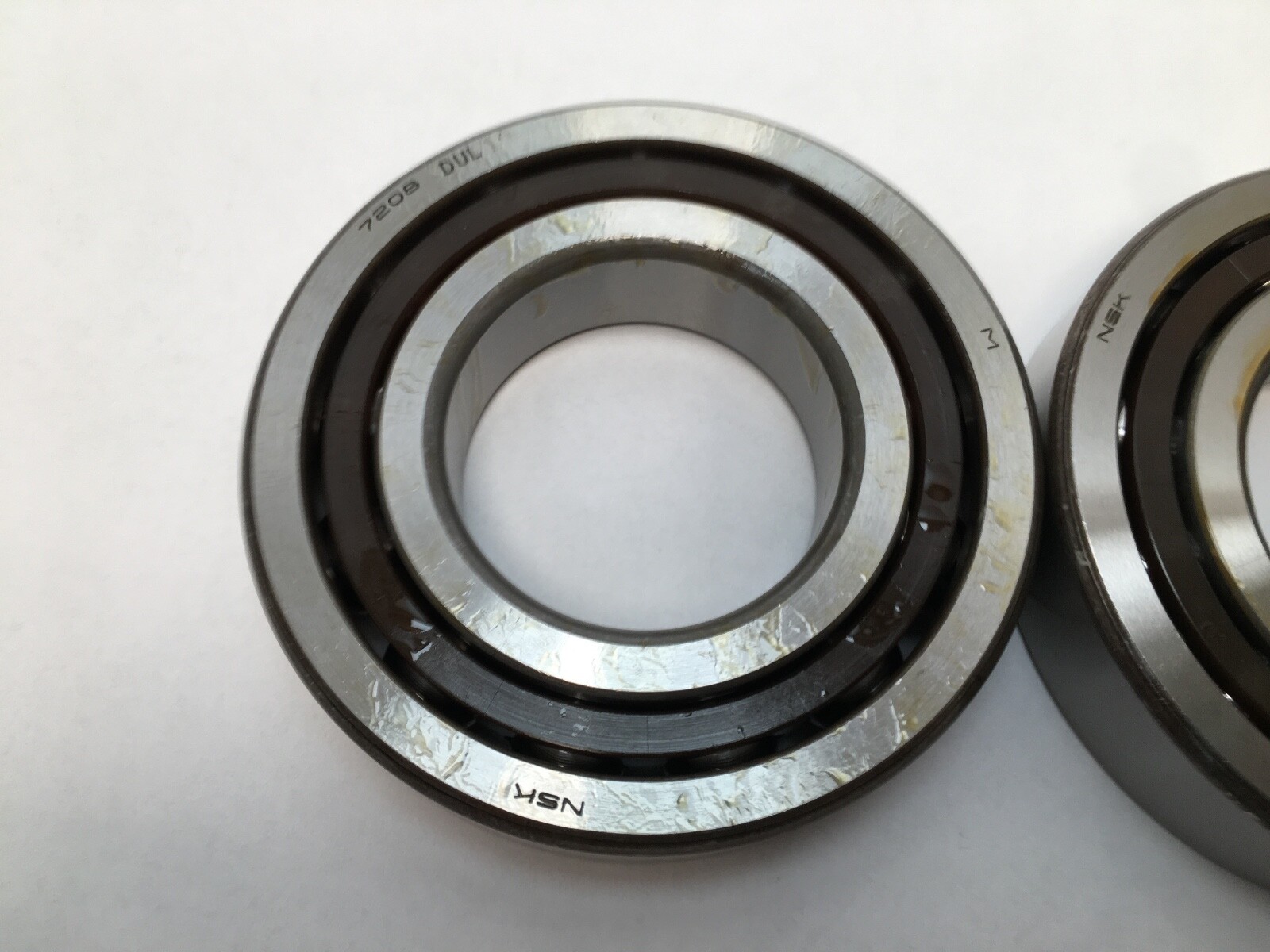 NSK 7208A5TYDULPA1 Angular Bearing 40x80x18 mm 7208-A5TY-DUL-PA1 Japan 2 pcs