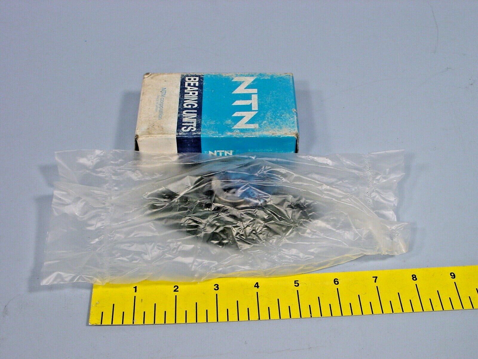 *NTN UCFL202-010D1 Flange-Mount Ball Bearing Unit; 2-Bolt Flange; 5/8″ Bore