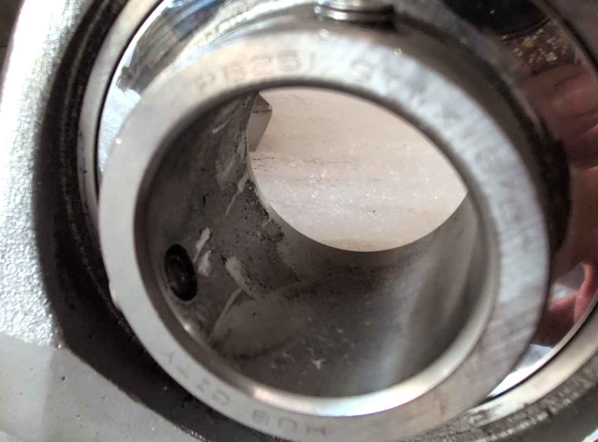 Lot Of 2 HUB CITY PILLOW BLOCK Bearings PB251 X 1 3/8 . Solid Base . New