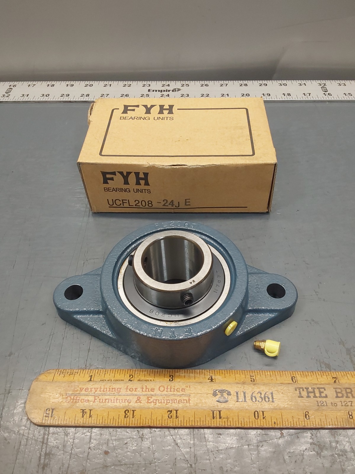 NOS FYH UCFL208-24 Flange Bearing 1-1/2″ Bore 2-Bolt UC208-24 FL208