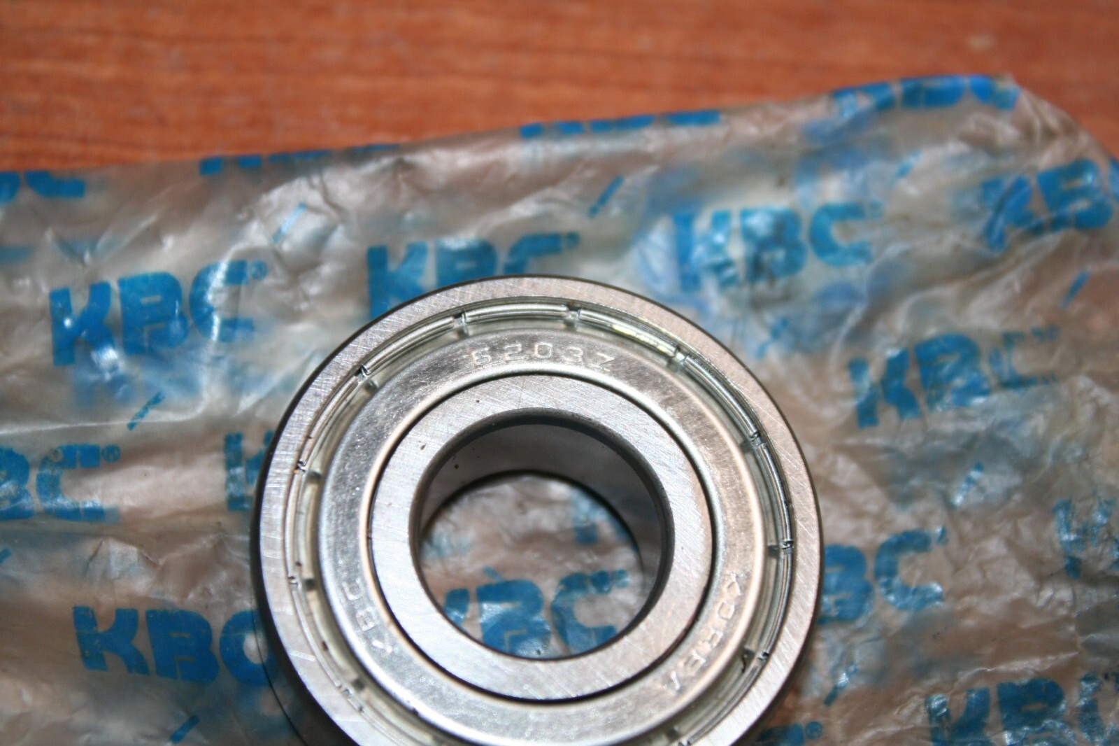 KBC 6203ZZ Ball Bearing ID: 17mm OD: 40mm Width: 12mm Metal Shield KOREA