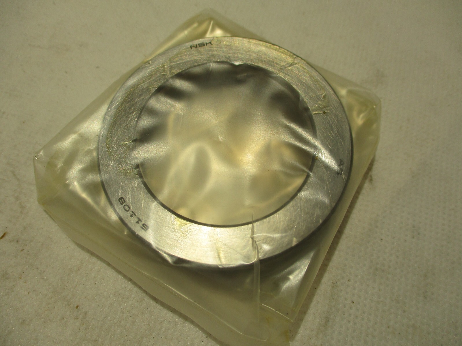 NEW NSK 51109 THRUST BALL BEARING 51109P5