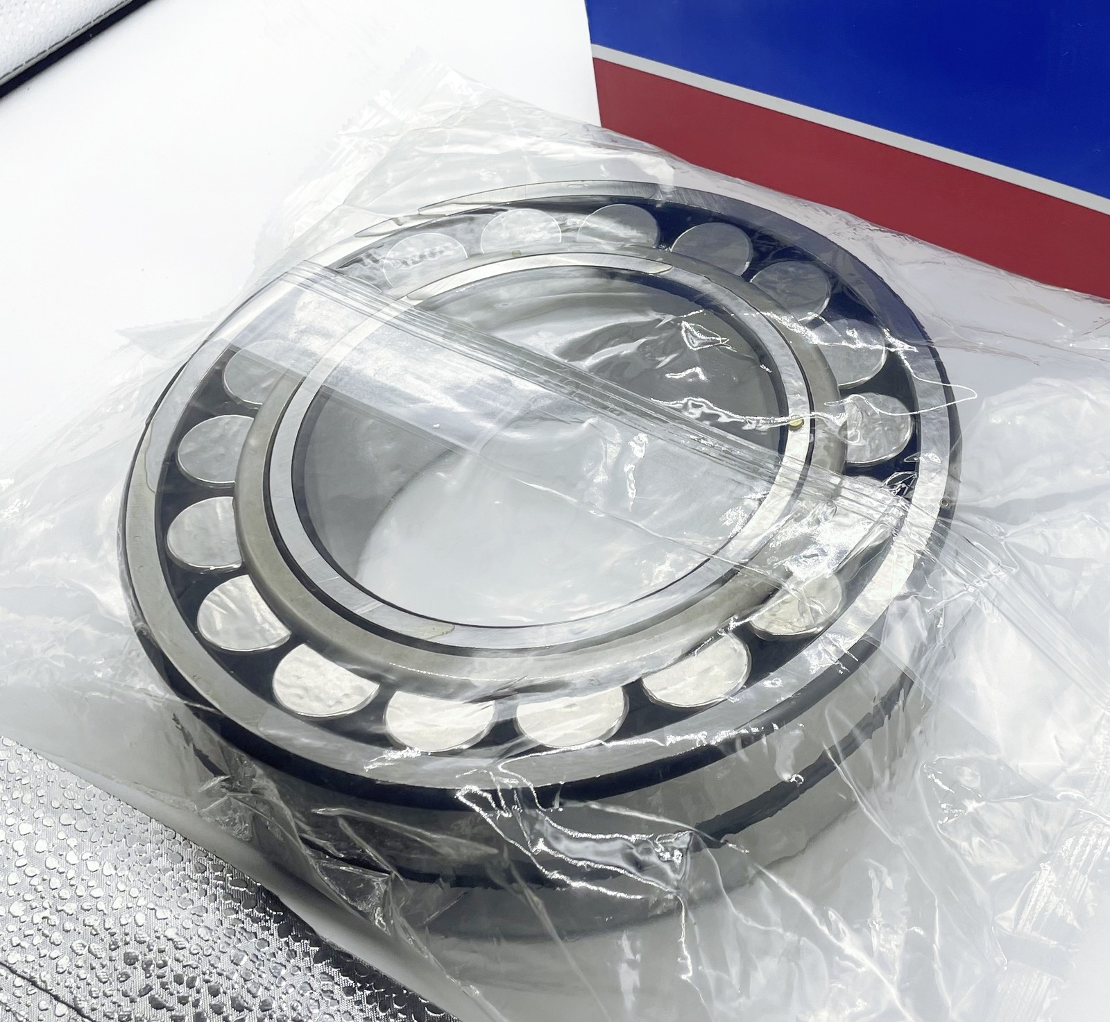 New 22222 EK FOR Spherical Roller Bearing 110 mm Bore 200 mm OD 53 mm Width