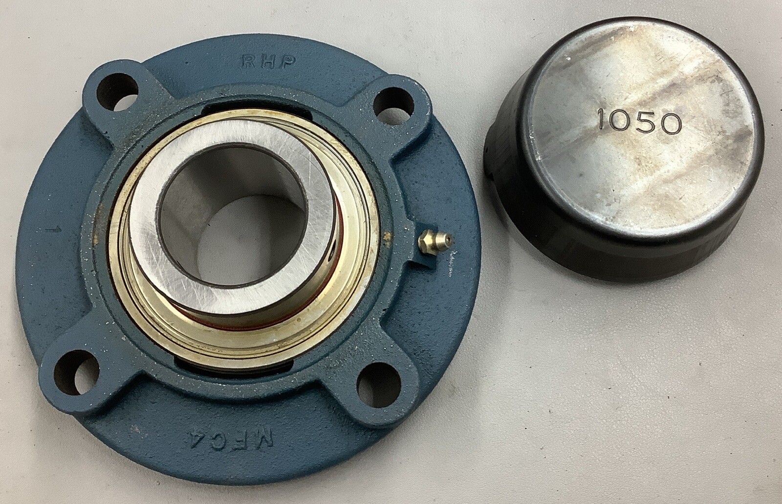 RHP 1050-1.11/16G Self-Lube 42.5mm Inner Diameter Insert Bearing & Cap (B528)