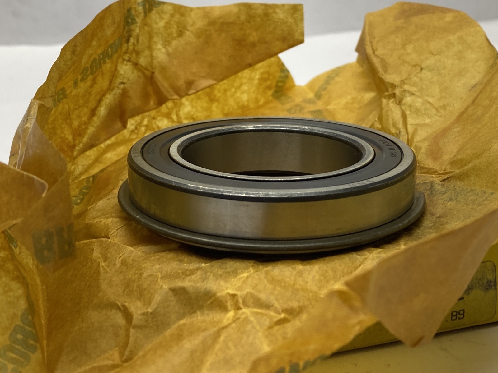 NIB SNR 50mm x 60mm x 16mm Deep Groove Ball Bearing w/ Snap Ring 6010NREE