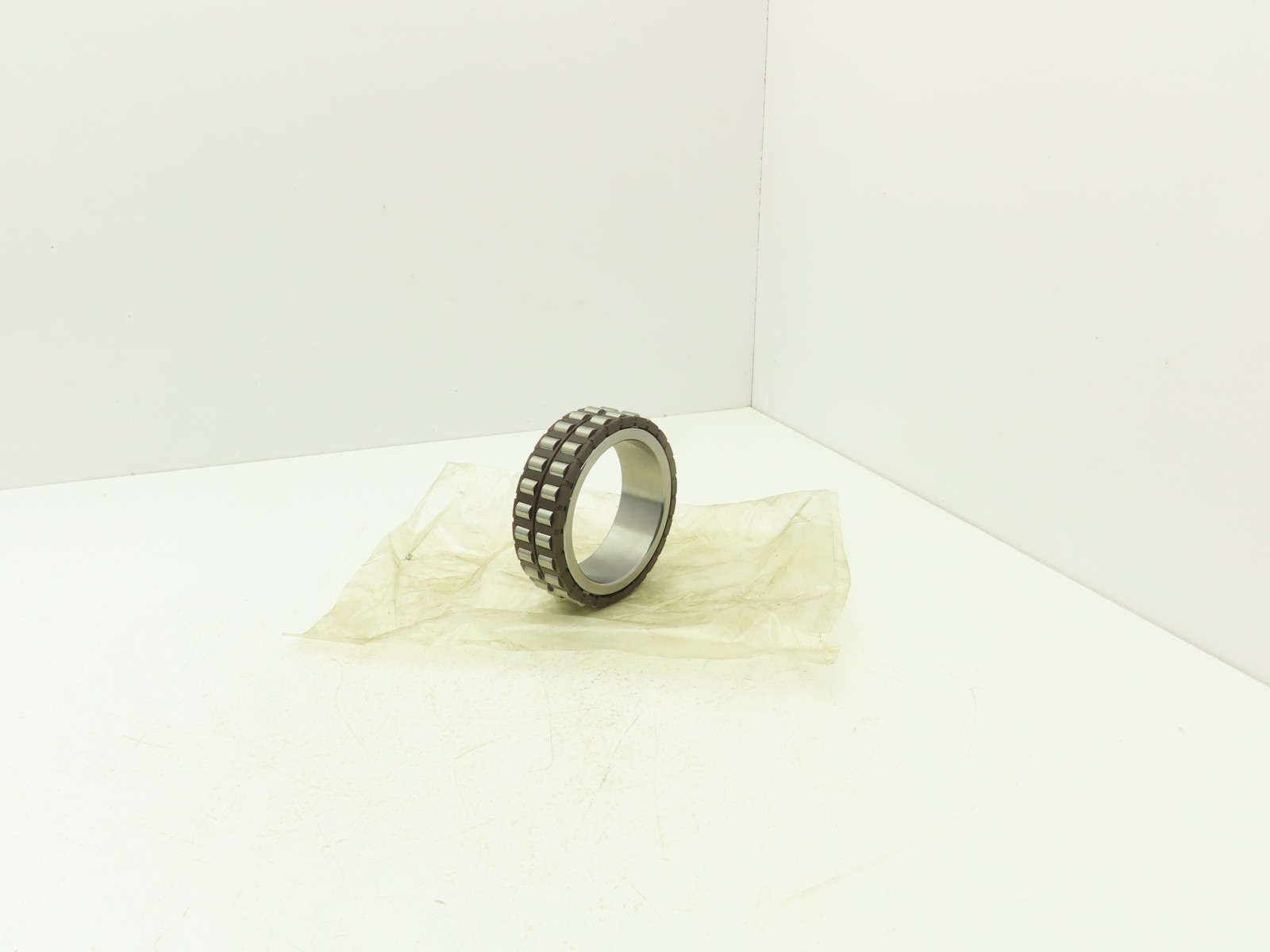 SKF NN3018 KTN9/SP Cylindrical Roller Bearings 90mm ID x 127mm OD x 37mm No Race