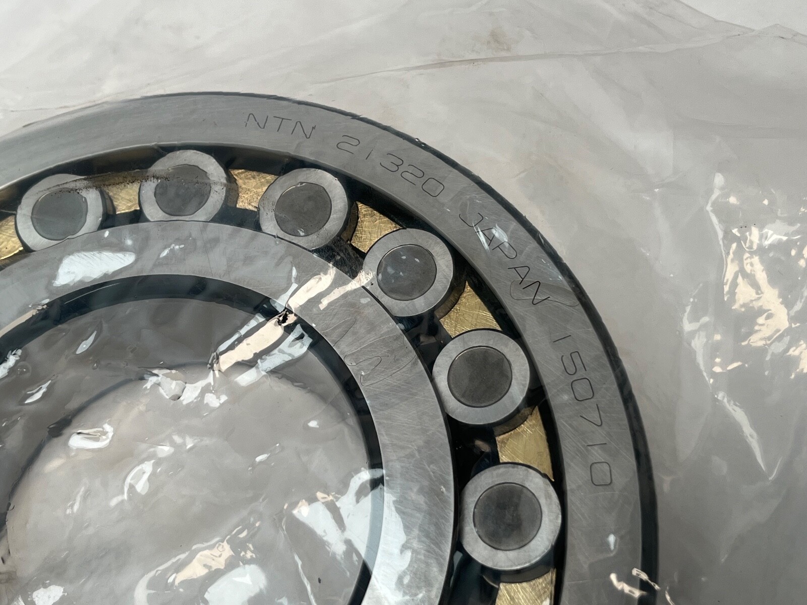 NTN 21320 Spherical Bearing 100x215x47 mm 21320-M Japan