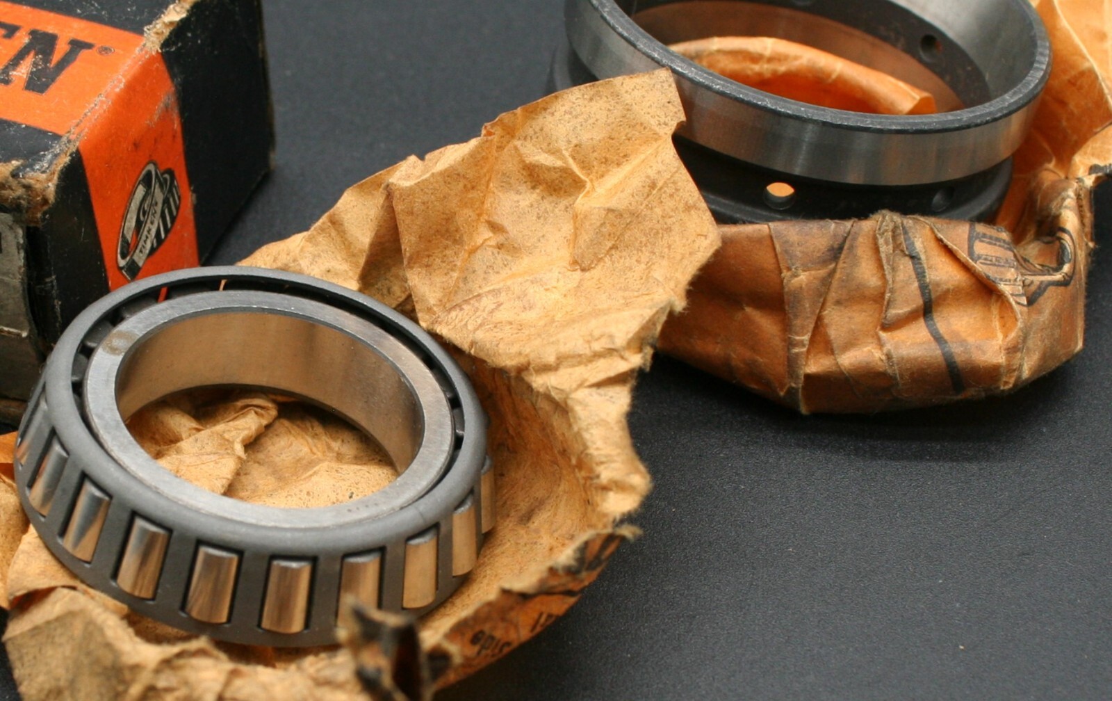 Timken 18685/ 18620D Tapered Roller Bearings 1-3/4″ ID 1328-722673 USA