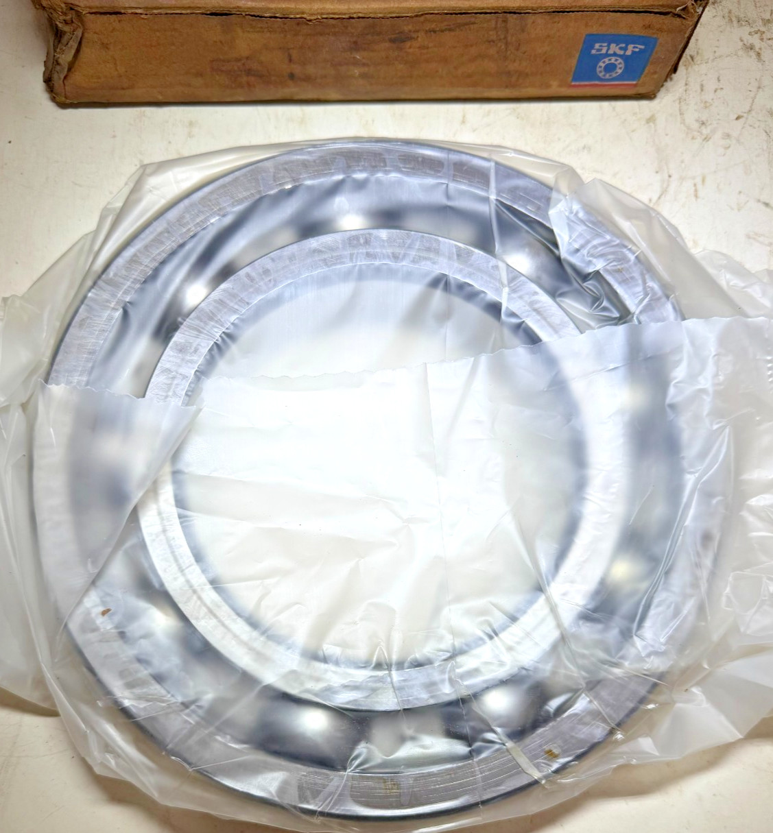 SKF 6224 S1, Radial ball bearing, 120mm bore, 215mm OD, new, Free Shipping