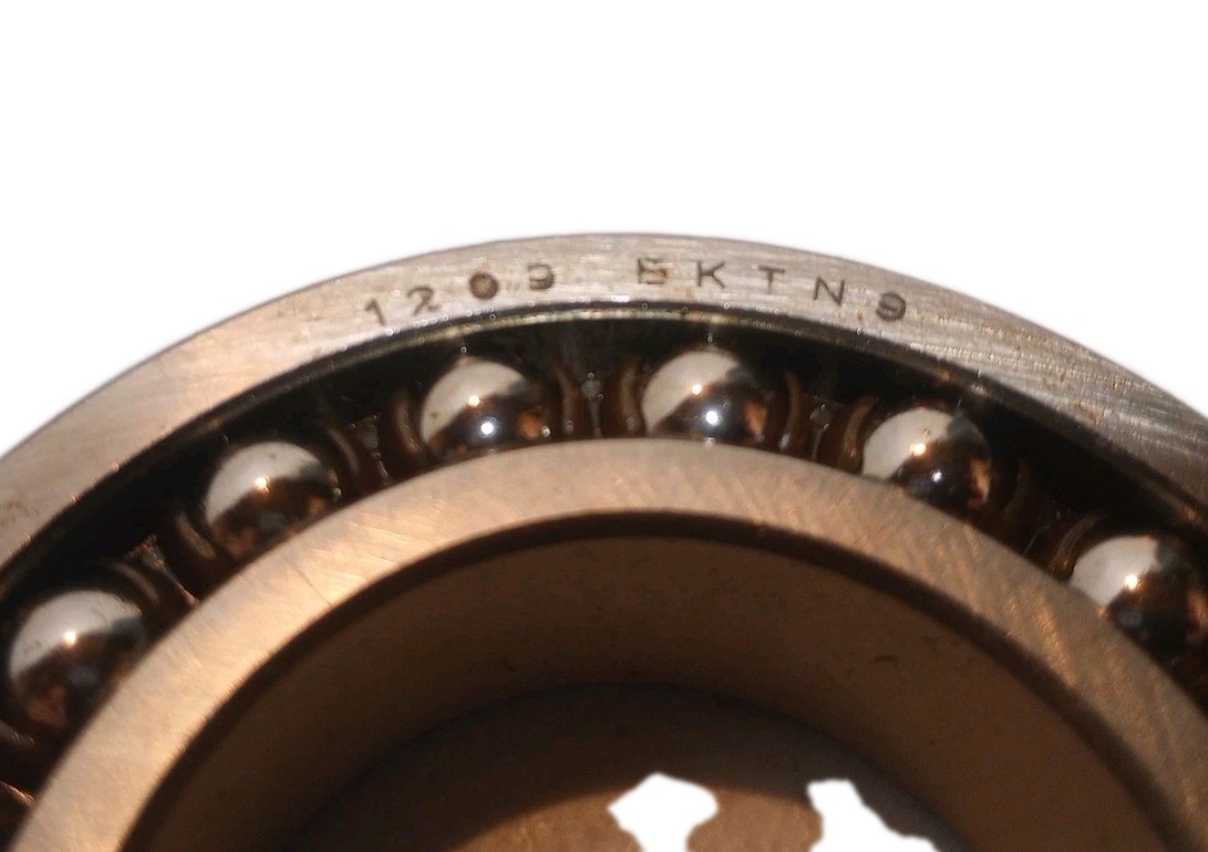 NEW / SKF 1209 EKTN9 / 45MM BORE / SELF ALIGNING BALL BEARING / MADE IN SWEDEN