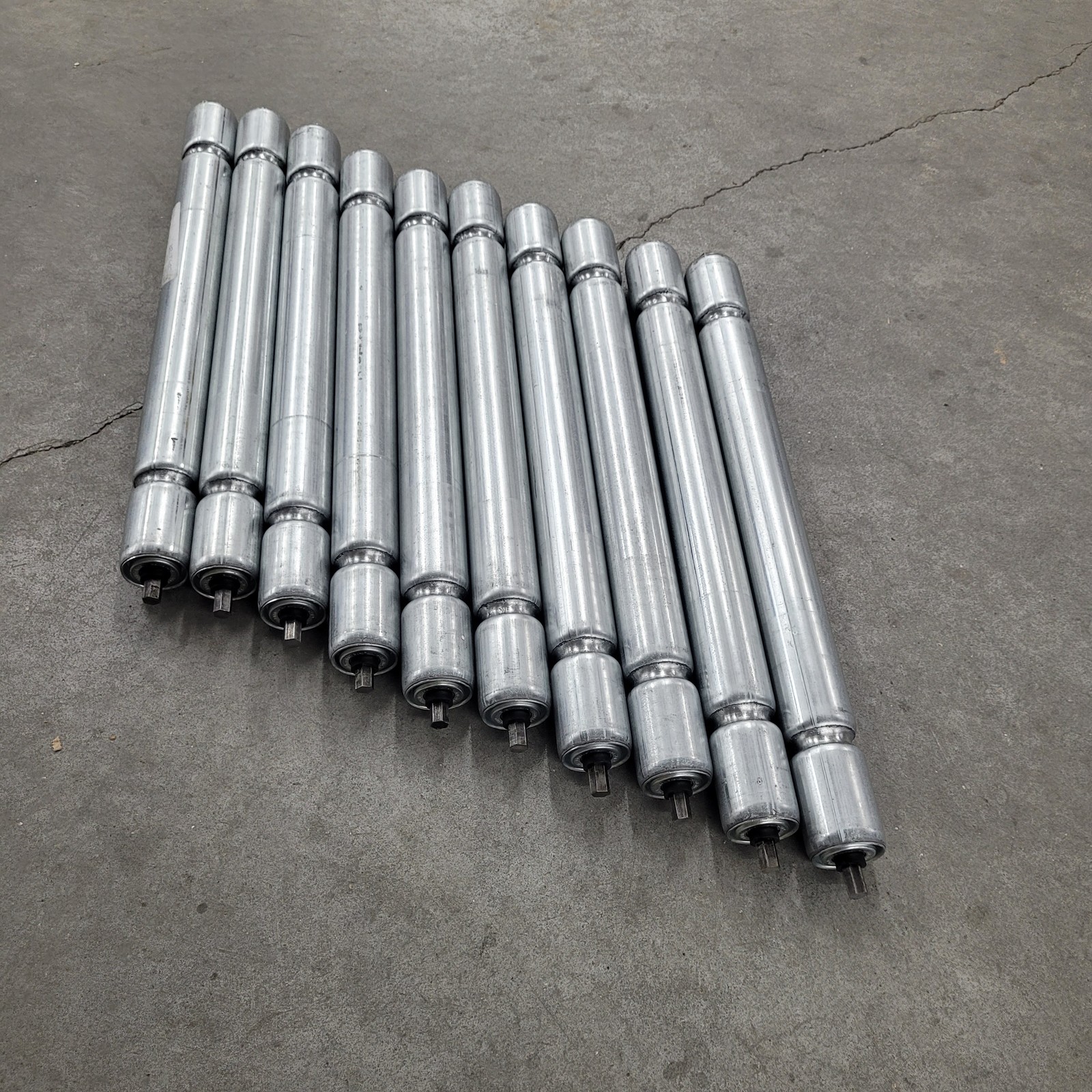 Lot of 10 – Hytrol B-21914-168 21″ Between Rail Conveyor Roller, 22 1/8″ Shaft
