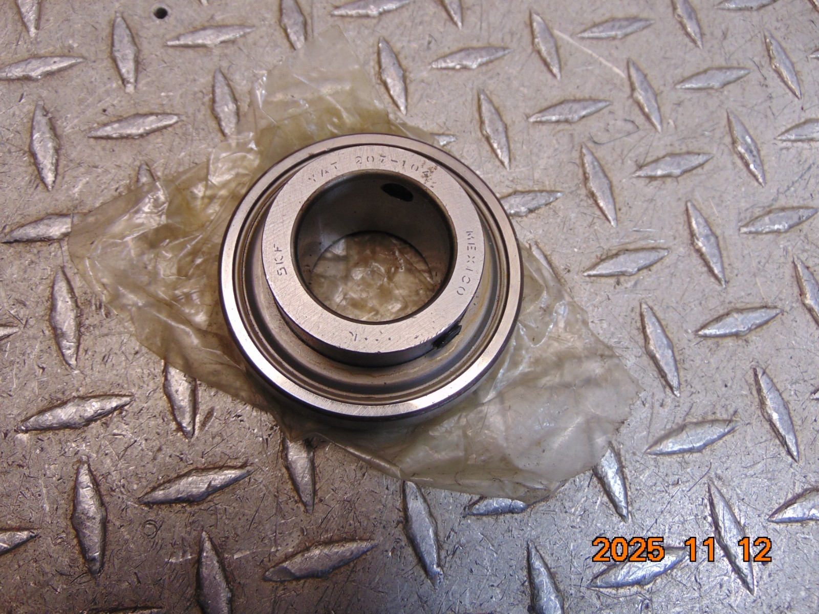SKF YAT 207-104 INSERT BEARING