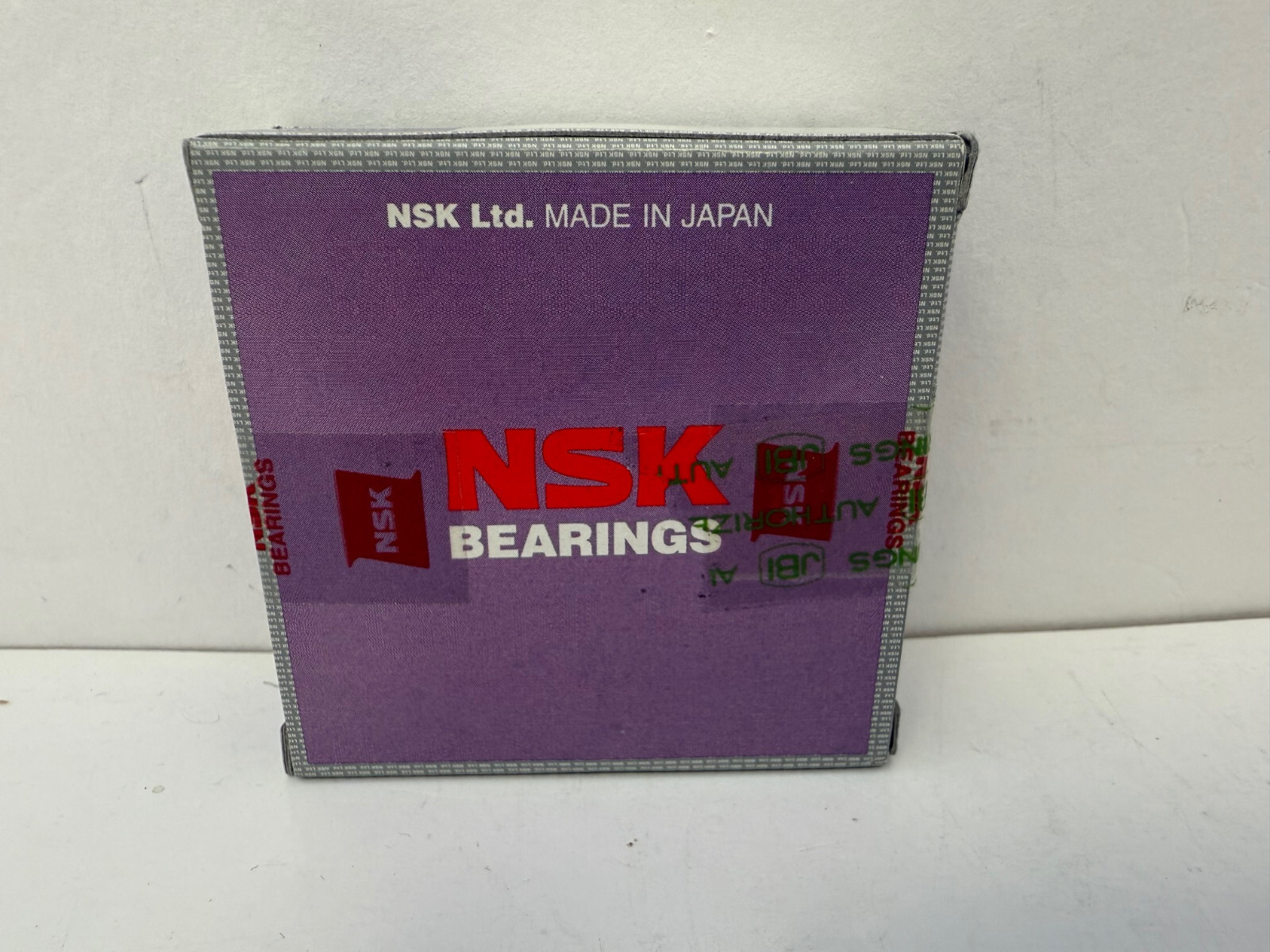 NSK HR32007XJP5 TAPERED ROLLER BEARING NEW OPEN BOX