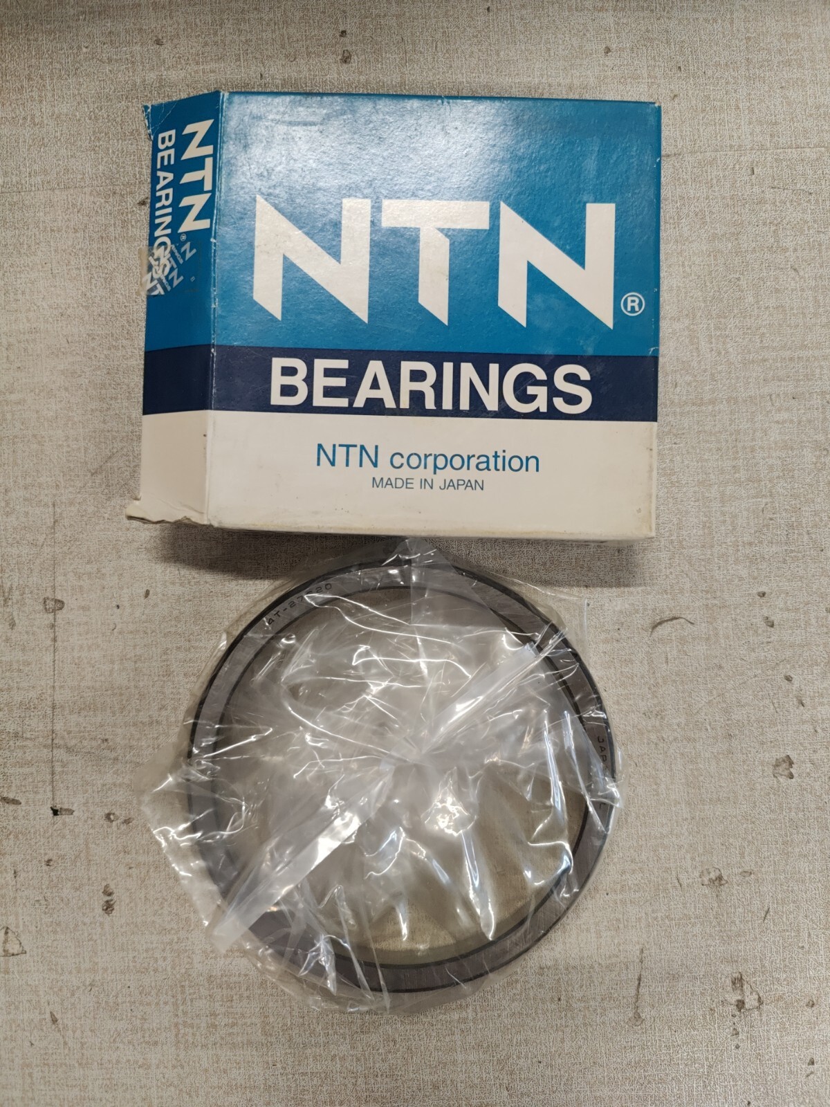 New Old Stock NTN Bearings 4T-27620 Tapered Bearing US SELLER