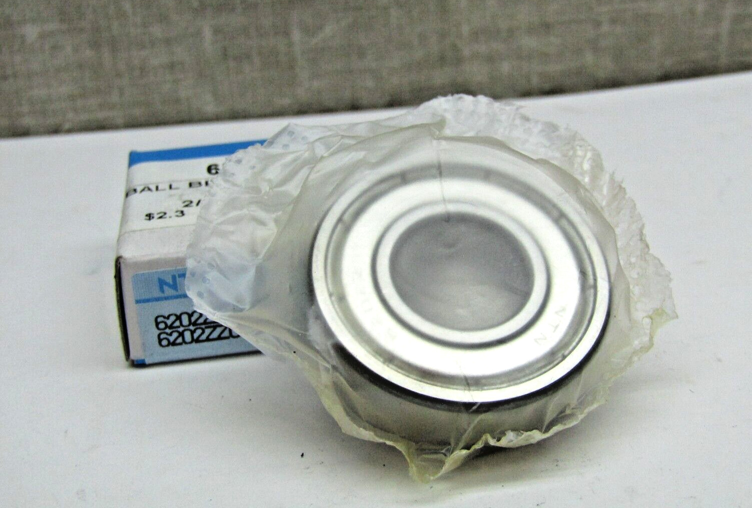 NTN 6202-ZZ CM 15mm X 35mm X 11mm Shielded Bearing