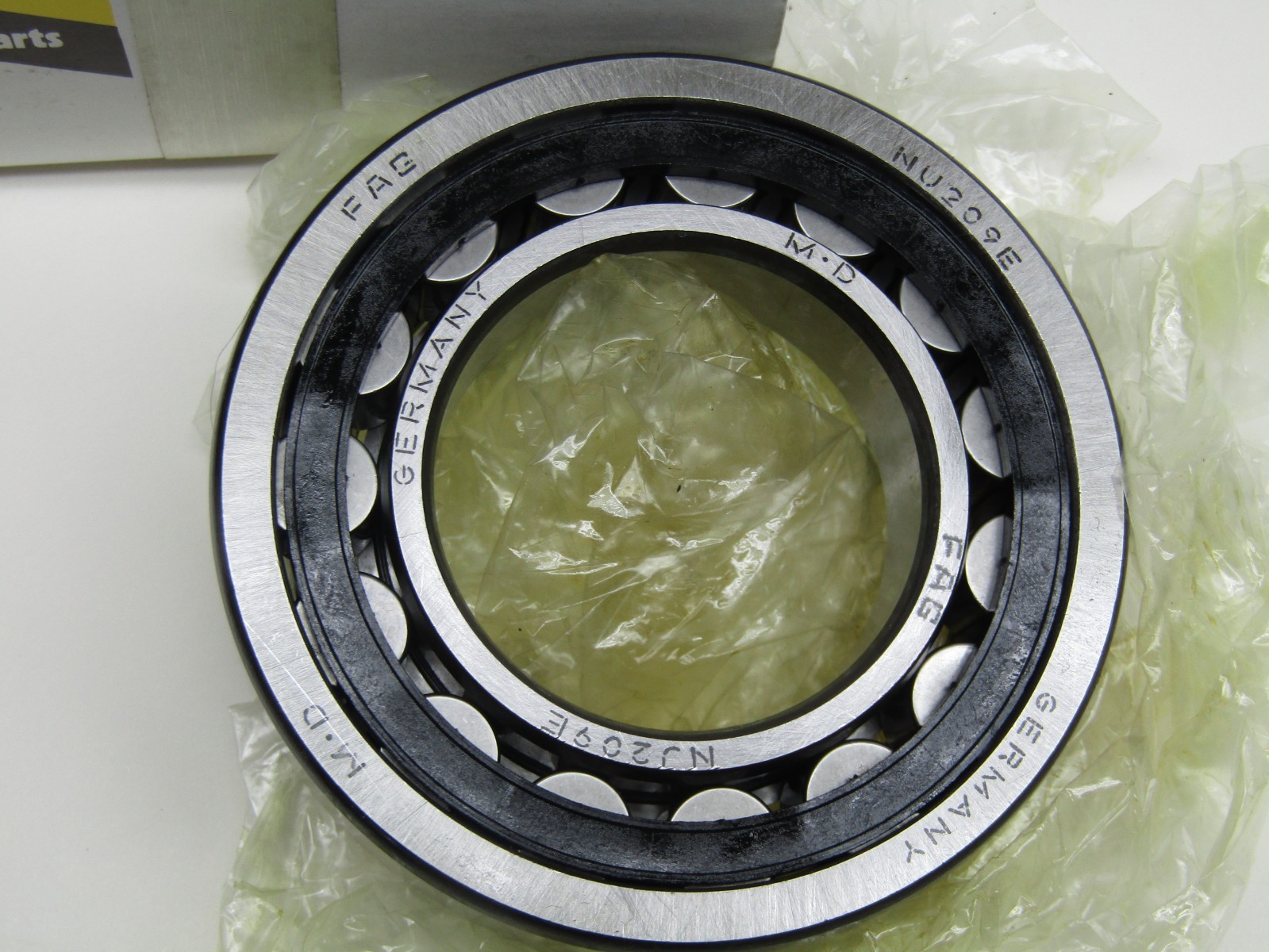 FAG NU209-E-TVP2 45mm X 85mm X 19mm Cylindrical Roller Bearing