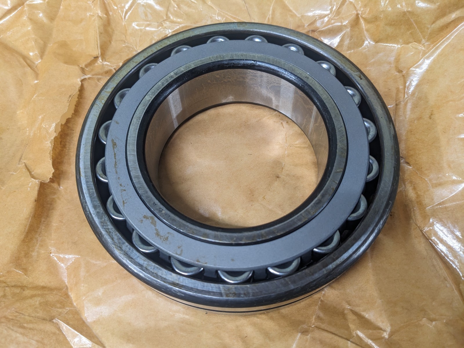 SKF 22216 CJ/CCJ/CC W33 spherical roller bearing, made in USA.