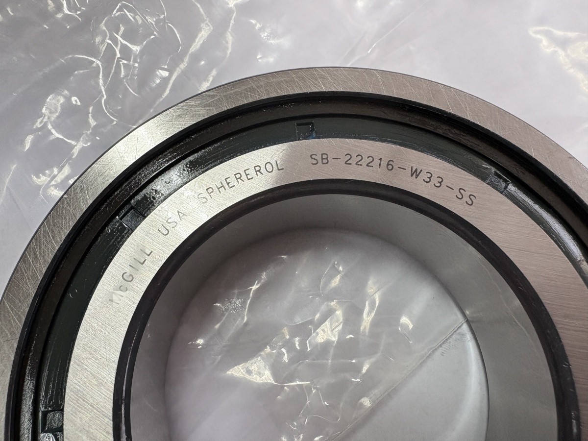 SB-22216-W33-SS For McGill Spherical Roller Bearing 80mm ID X 140mm OD X 33mm