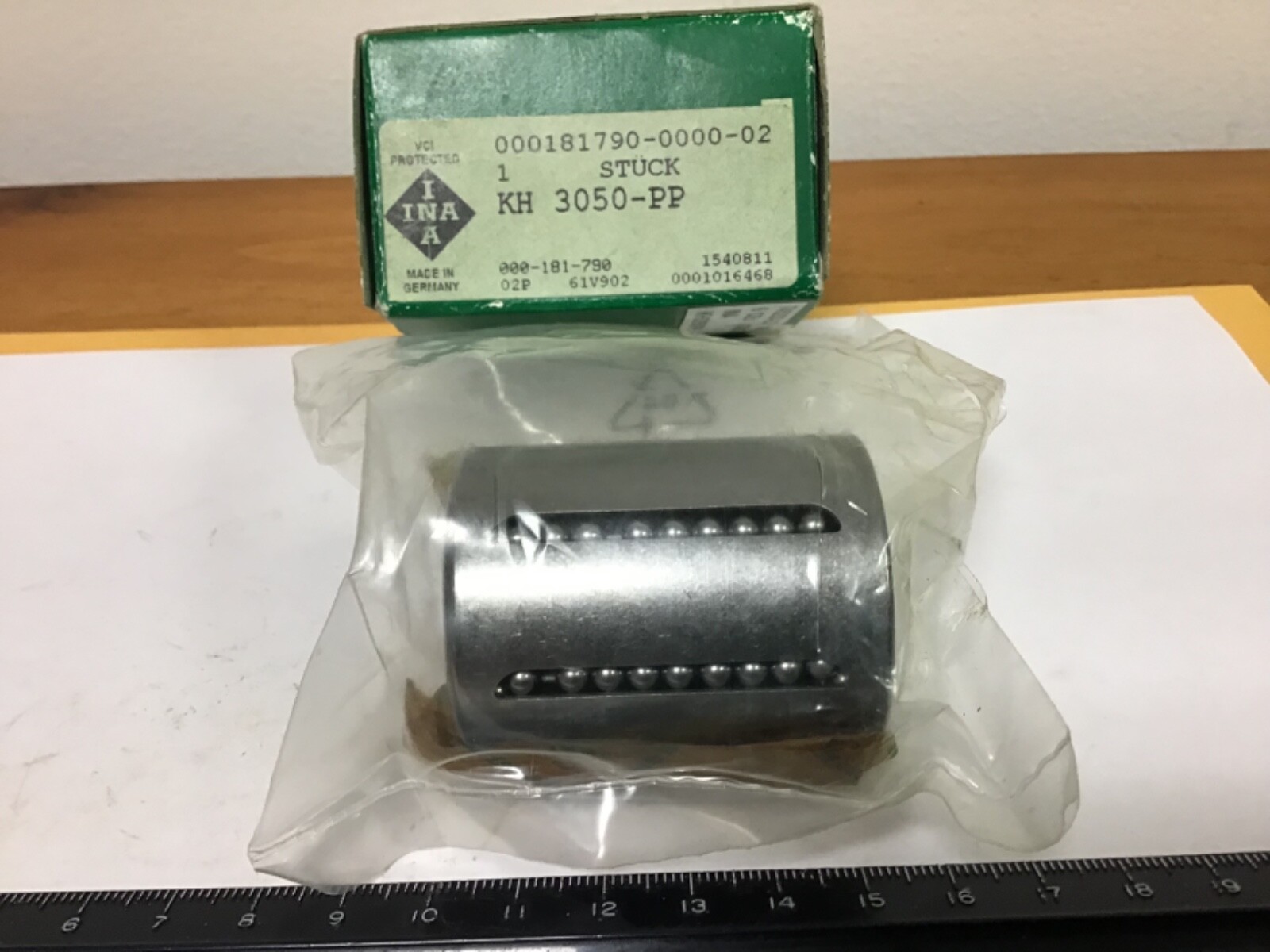 New INA KH3050PP Linear Bearing, 30mm ID, 40mm OD X 50mm Long