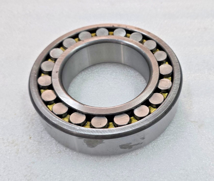 22216 M Spherical roller bearing 80x140x33mm NEW OPEN FLTN POLAND 22216M