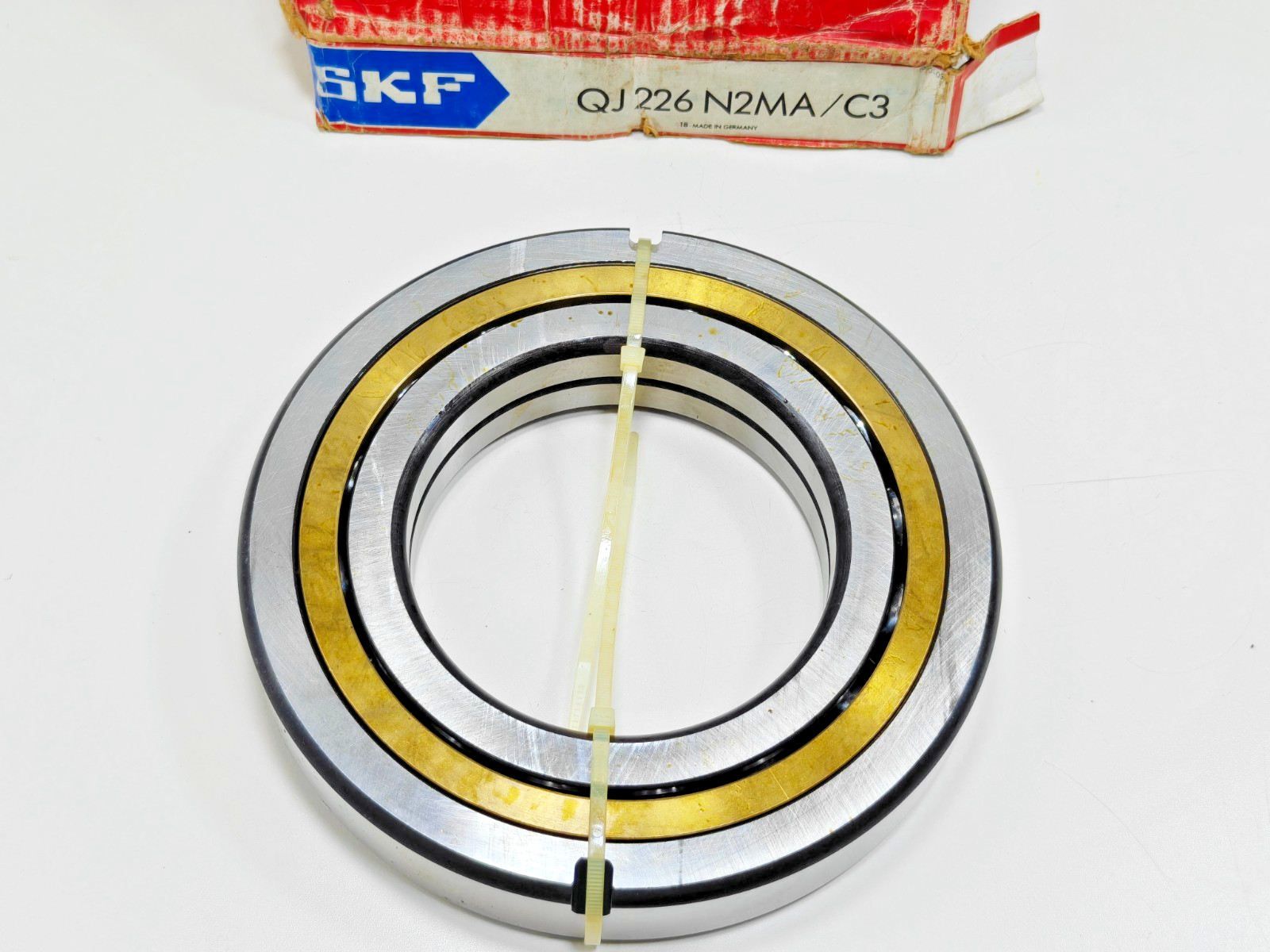 QJ226 N2MA/C3 SKF Four-Point Contact Bearing SKF QJ 226 N2MA C3 130x230x40mm