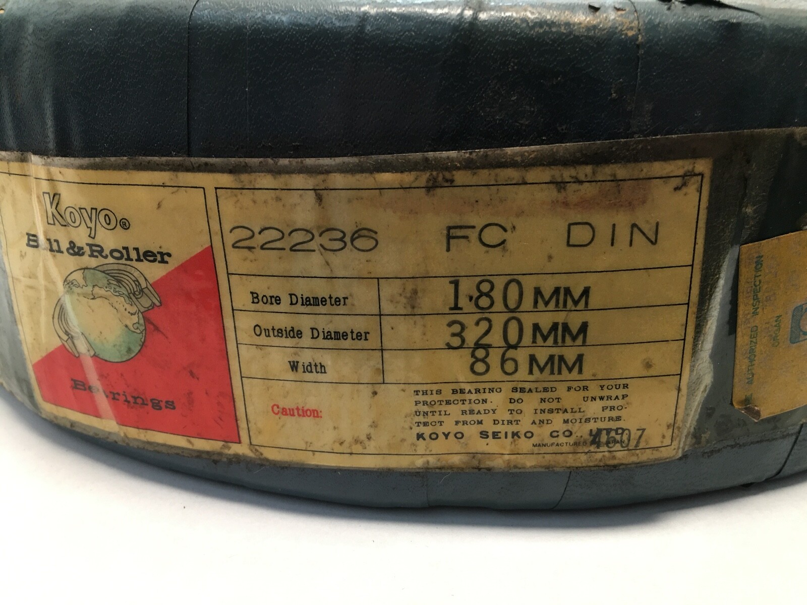KOYO 22236FC Spherical Roller Bearing 180x320x86 mm 22236-FC Japan