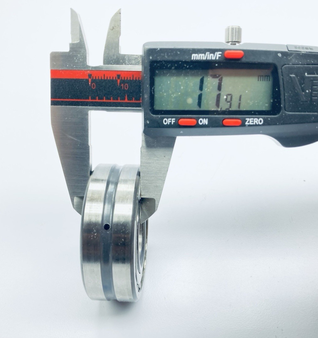 SKF 22205 E/C3 Spherical Roller Bearing 25mmId 52mmOd 18mmW C3 no Split