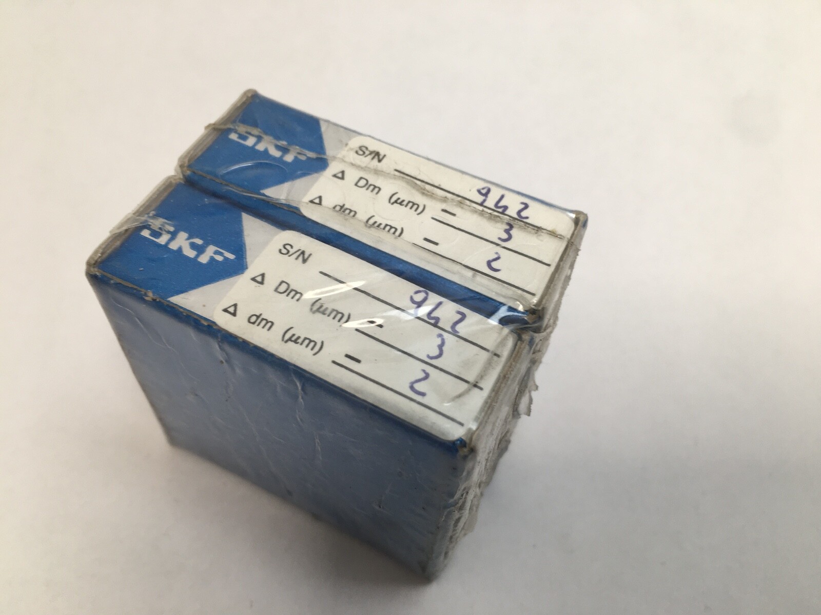SKF 7004-CD/P4ADGC Angular Bearing 20x42x12mm 7004-CD-P4A-DGC Italy 2 pcs