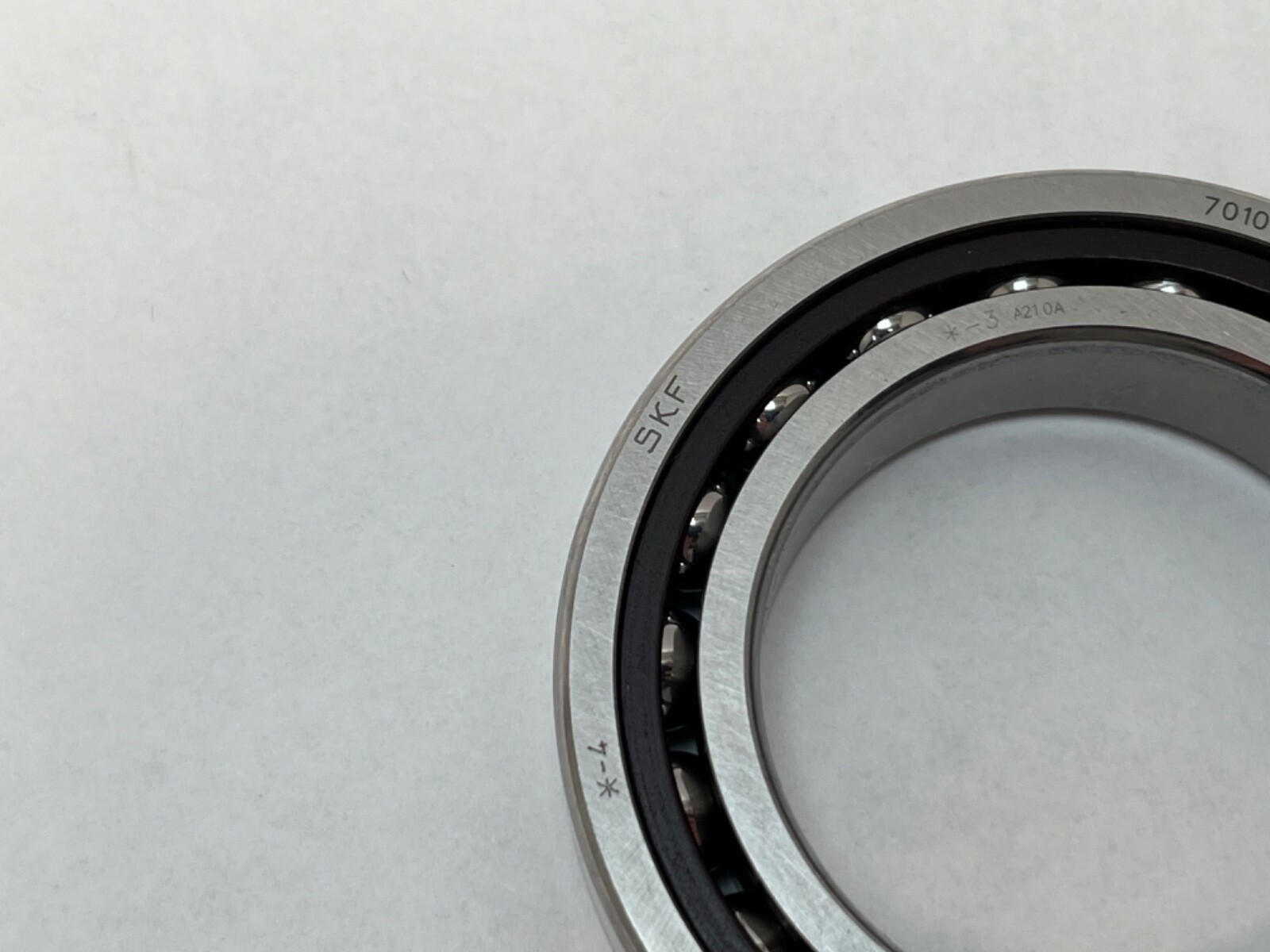 SKF 7010-ACDGA/P4A Angular Bearing 50x80x16mm 7010-ACD-P4A-DGA Italy