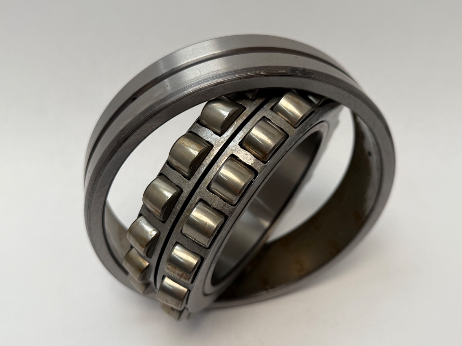 ZKL 22216JBKC3W33 Bearing 22216-J-B-K-C3-W33 22216CC 22216C 80x140x33 mm