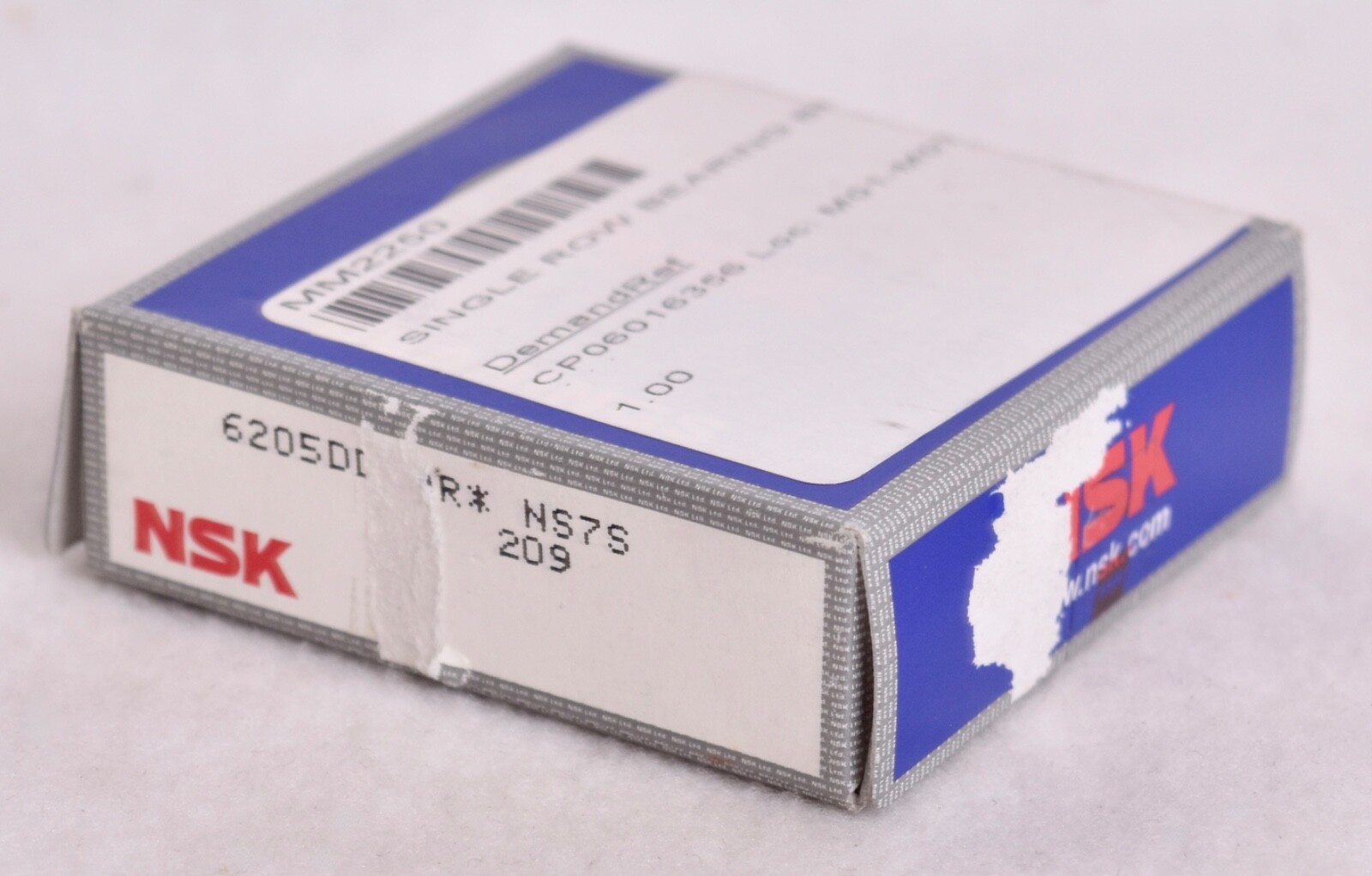 NSK Single Row Ball Bearing w/ Snap Ring 6205 DDUNR
