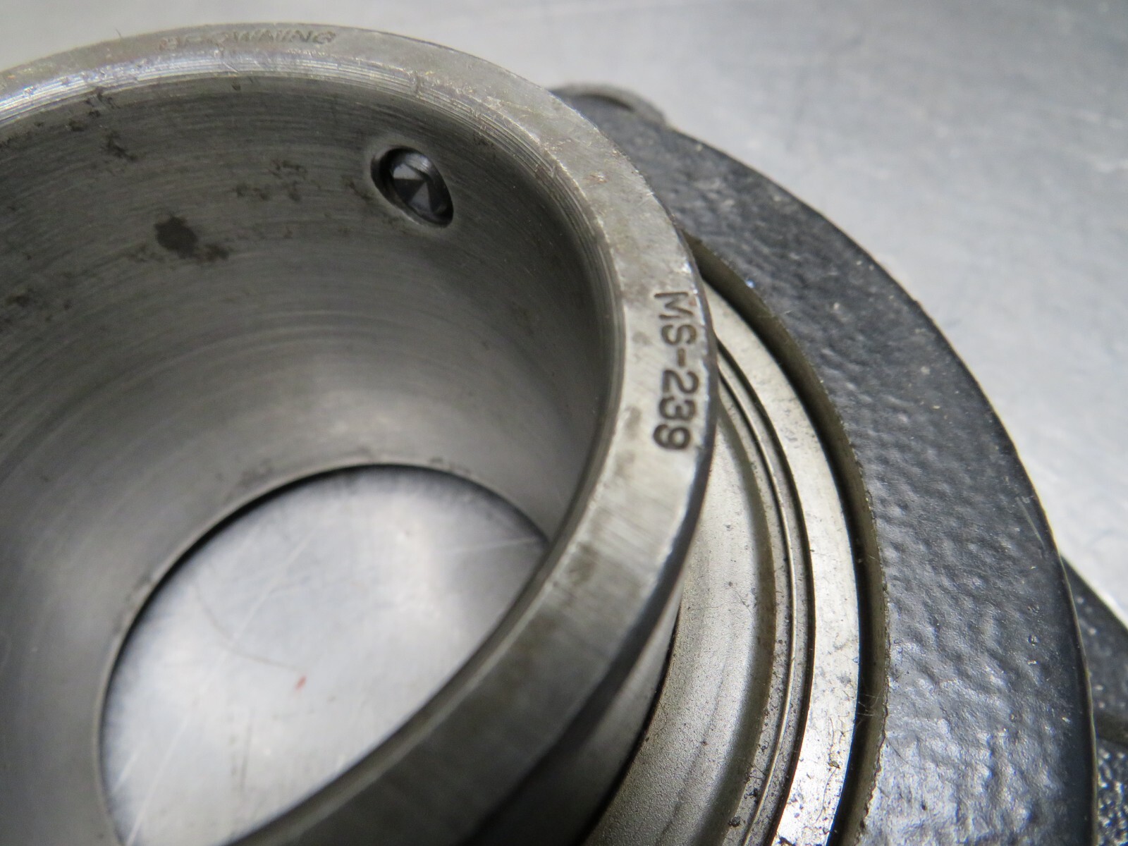Browning MS-239 Insert 2-7/16″ In MB 4-Bolt Flange Housing