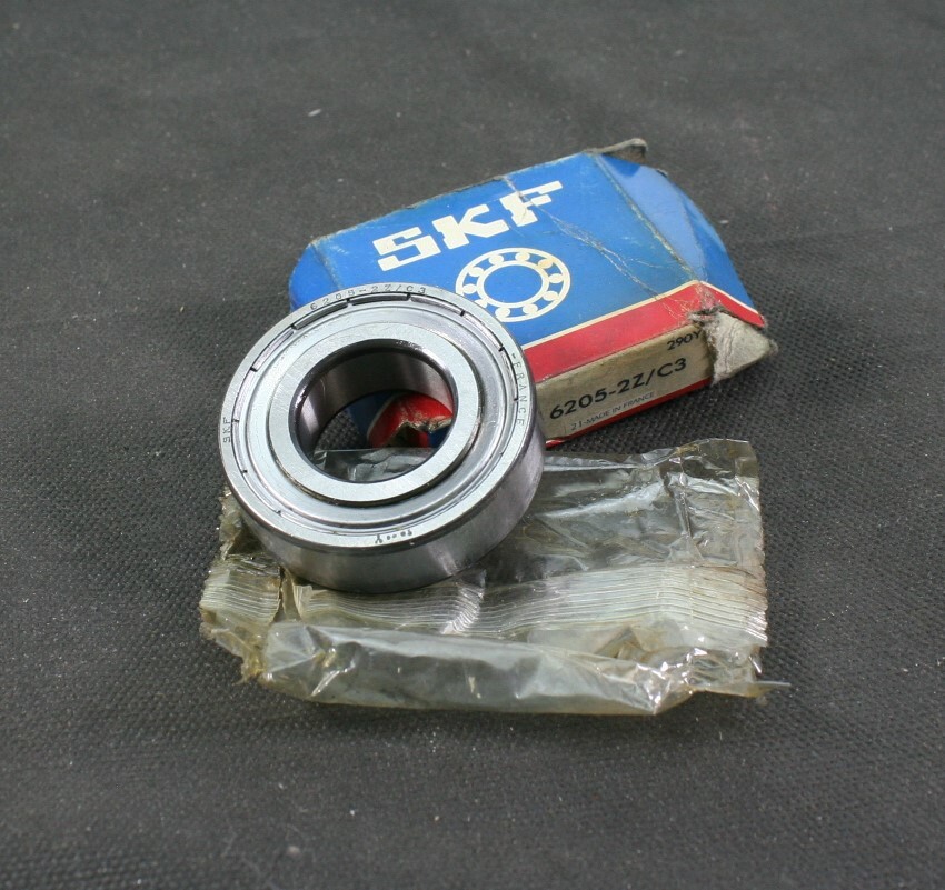 One (1) SKF 6205 2Z/C3 Deep Groove Bearing 25 MM Bore France NEW