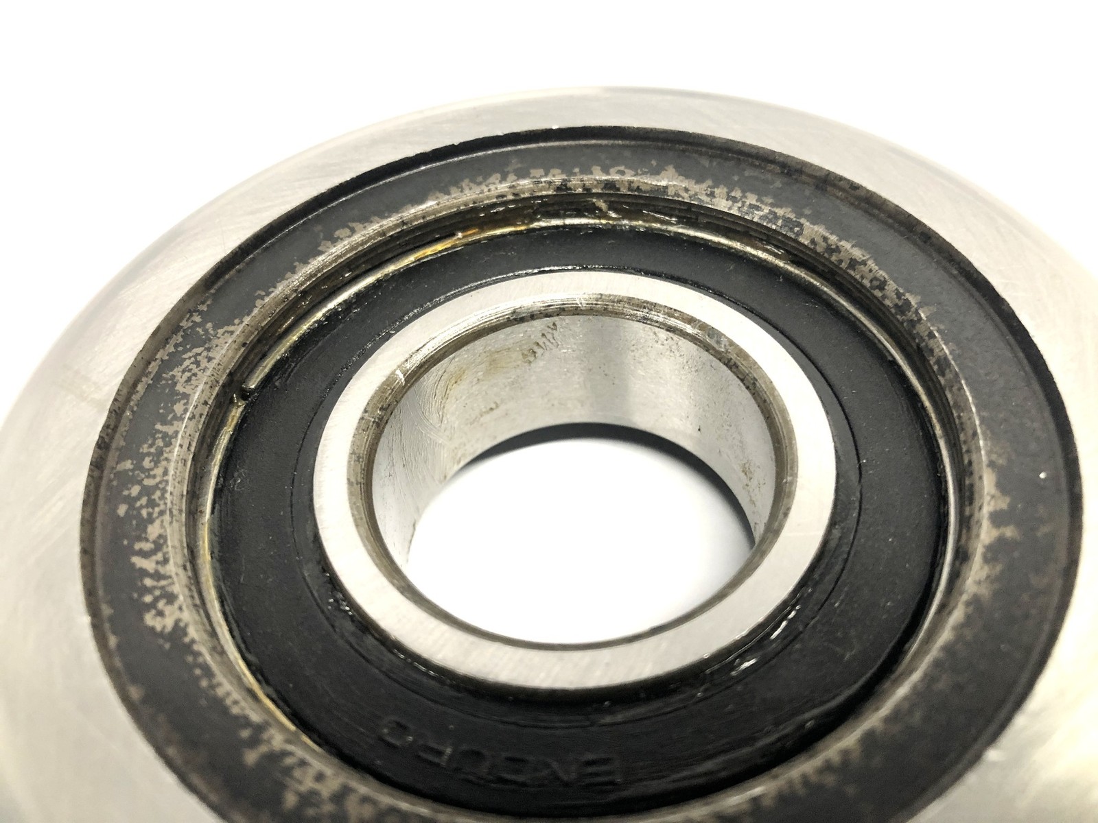 Enduro 09/04-92 Mast Roller Bearing MG207-FFQ NOS
