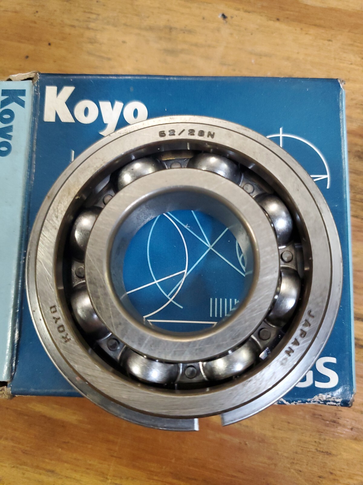 62/28NR Nachi Groved With Ring, Ball Bearing