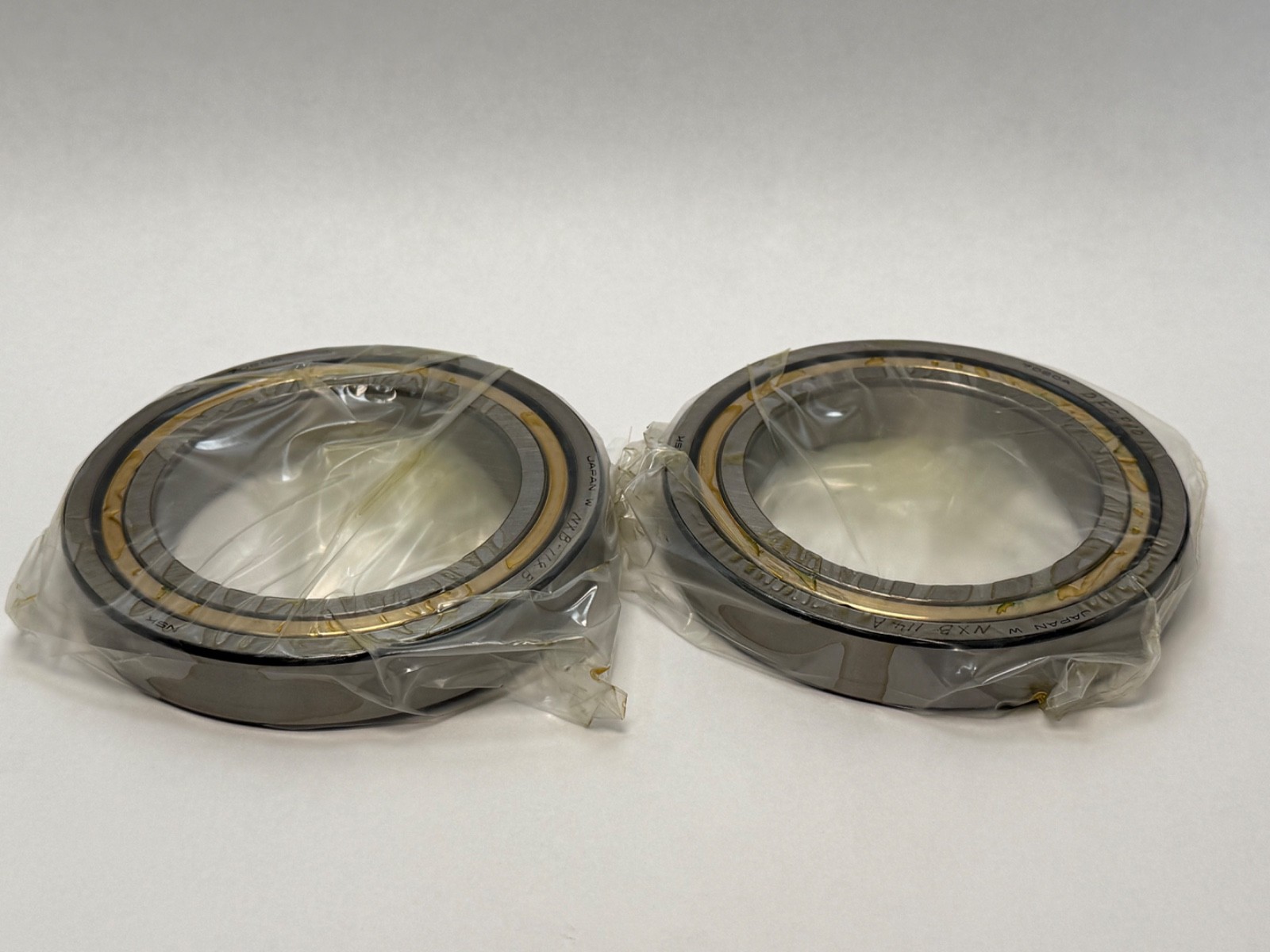 NSK 7020A Angular Bearing 100x150x24 mm 7020ACD 7020E 7020ADFCP10 2 Pcs